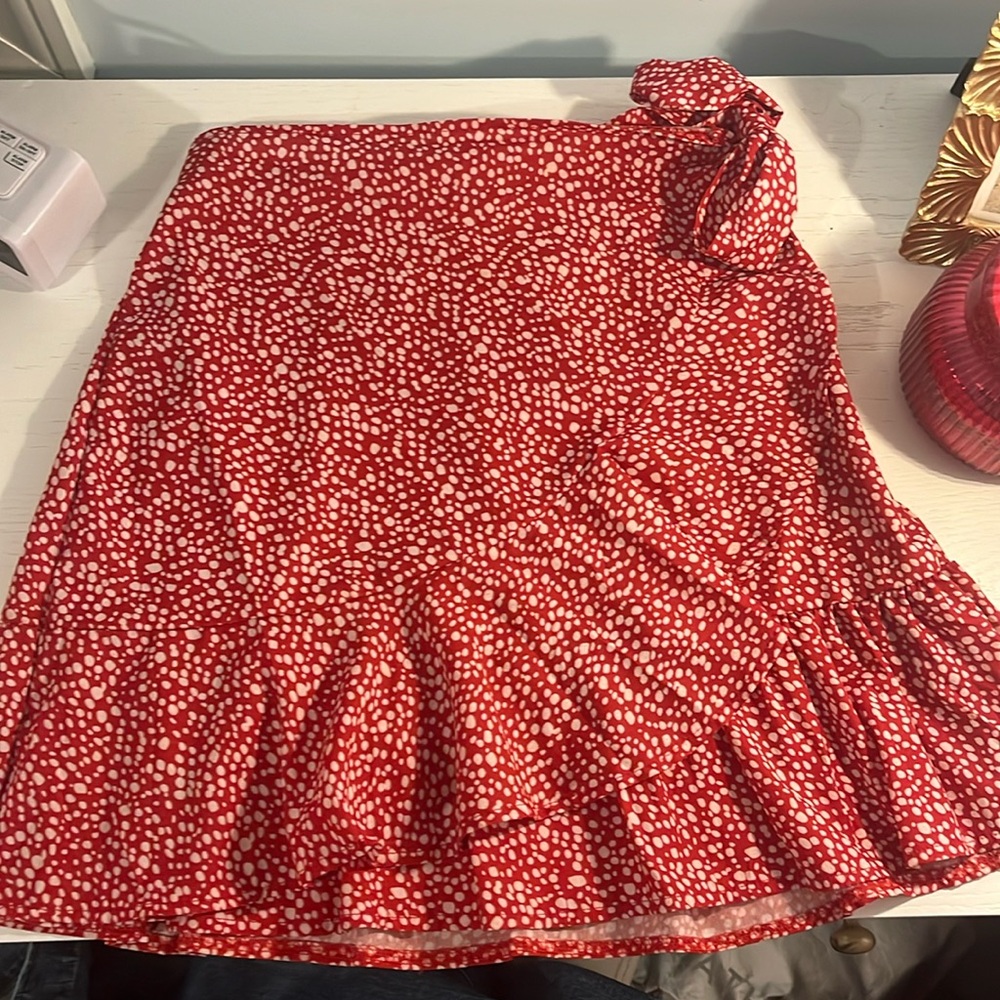 Summer skirt withg tie in front with cute bow